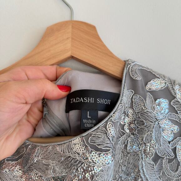 Tadashi Shoji Bruneli Long-Sleeve Sequin Gown Silver L - Picture 6 of 10